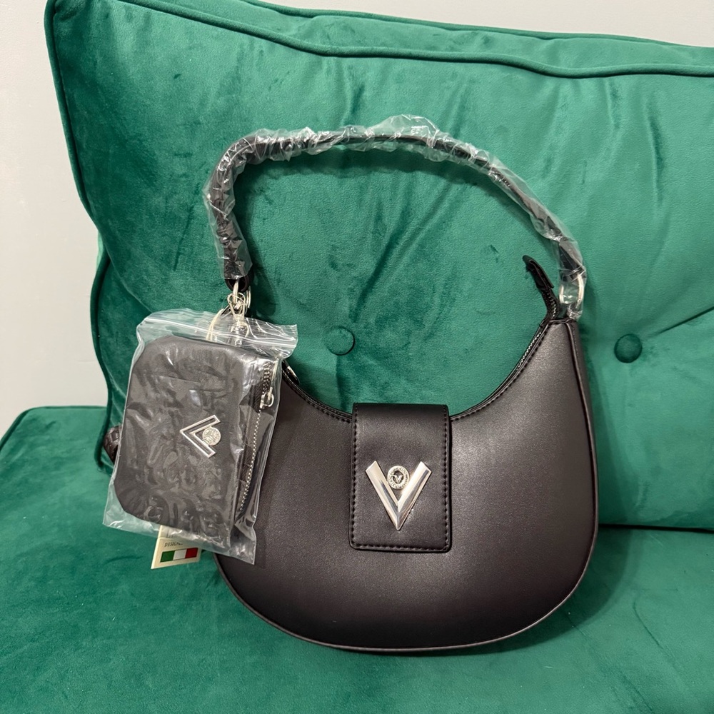 Valentino Orlandi vegan leathe crescent-shaped shoulder bag with a coin pouch